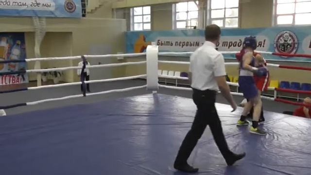 17-19.05.18 Турнир по боксу памяти Дерягина. Красный  - Карташов
