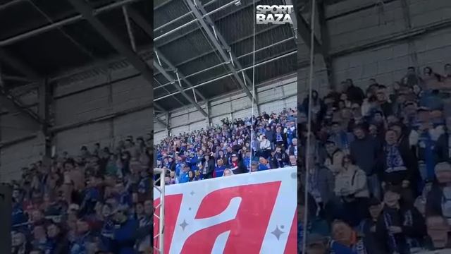 "Вендел - Лох!" - грубое расисткое высказывание от фанатов Факела