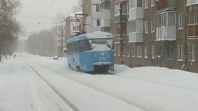 сильный ветер . город уфа новости 9 марта 2025 зима пришла .сильный снегопад. уфимский трамвай