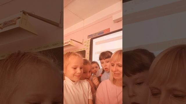 Перемены в 1 классе, они такие😁