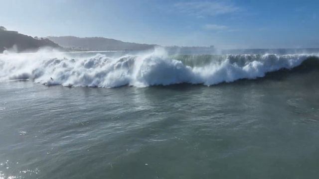 BIG WAVE SURFING JAN 6 BLACKS BEACH LA JOLLA PART 2