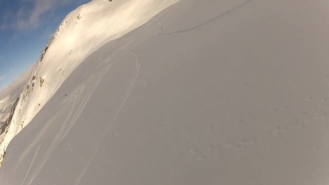 Freeride au Orres, descente dans la poudre