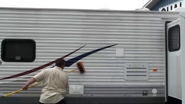 Washing RV Exterior, Removing Black Streaks from RV - Black Streak Remover, Super Suds | Bio-Kleen