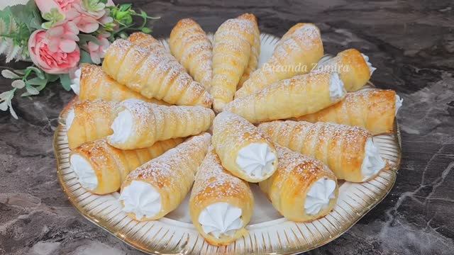 БАБУШКА НАУЧИЛА! МАЛО КТО Знает, ЧТО ОНИ Готовятся ТАК Просто! Слоеные Трубочки с Кремом!