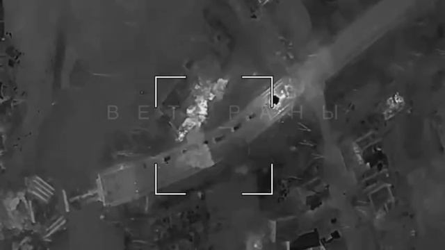 🔥 Украинские войска пытаются отступить из Суджи Курской области. Расстреливают, как мишени в тире.