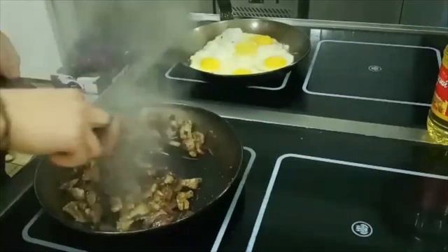 Картошка с мясои и беконом