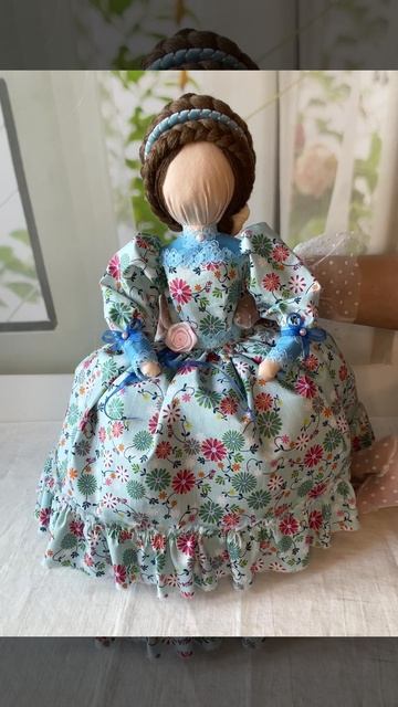 Кукла грелка на чайник