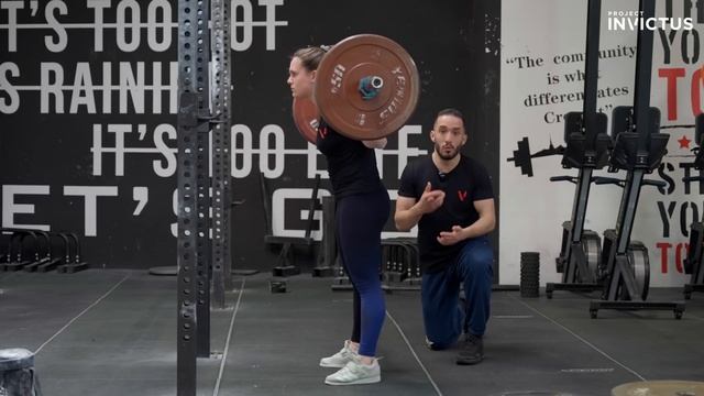 Esecuzione dello SQUAT nel powerlifter