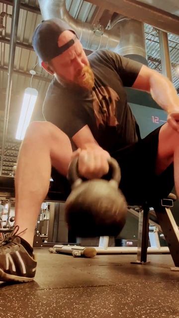 Kettlebell Curls for Arm Wrestling #yt #fitness #kettlebell #grip #workout#shorts#ytshort