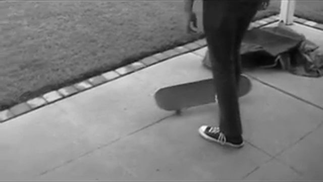 OMG!! SKATEBOARD SKILLZ!!!