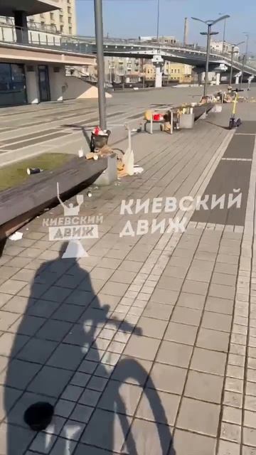 Це Европейская набережная Днепра в Киеве.