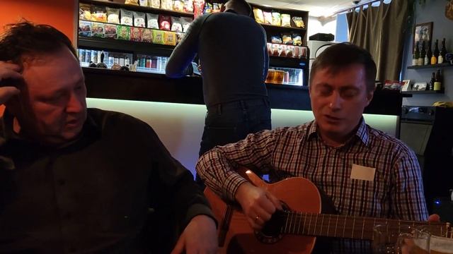 Под густыми липами