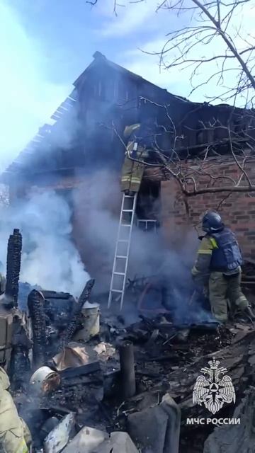 📍Горловские огнеборцы ликвидировали пожар из-за попадания ВОП