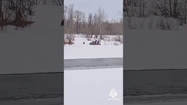 В Башкирии спасли женщину, провалившуюся под лед