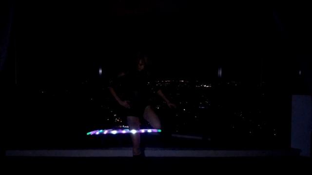 hardstyle hoop dance (MissDefqon)