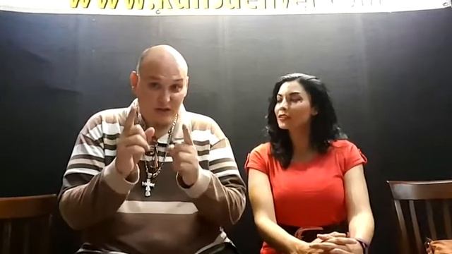 LIVE WITH SILVIA AIDEE