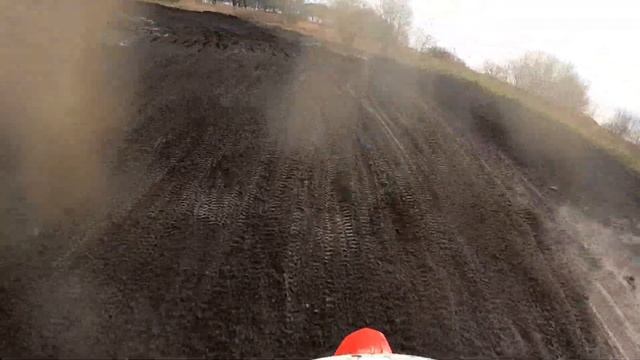 2 laps round Leisure Lakes Motocross Track - 19/02/2023