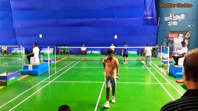 Men's Singles Badminton Match #trickshots #badminton #shuttlershubho #outdoorbadminton  @bwftv