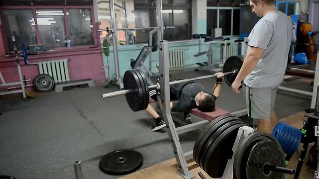 Тренажерный зал "Богатырь" г.Красный Сулин