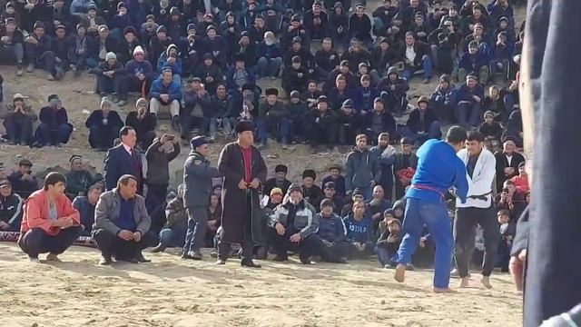 ГУШТИНГИ КАЛОН ӮЗБЕКИСТОН ЗОХИТ ПАЛВОН ТОҶИКИСТОН ИБРОХИМ ПАЛВОН МАРХАМАТ ТОМОША КУНИН ДУСТОНИ АЗИЗ