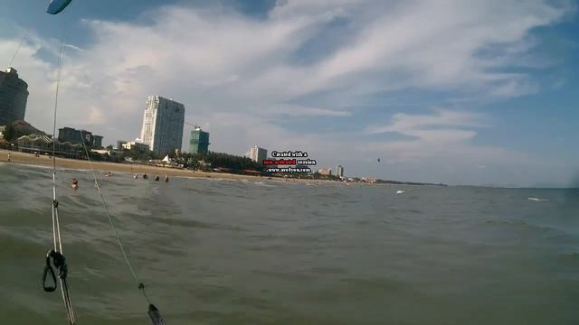 action camera Vietnam kitesurfing in 6 knots   Flysurfer foil kite Soul 15 mts    kitesurfing Vung