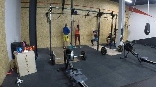 Crossfit Open 17.4 – Зезина Е. (Scaled 215 Reps) Лунёва Л. (Scaled 211 Reps)