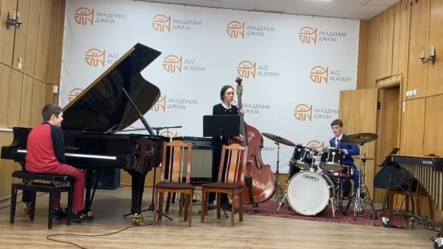 "The Chicken" Triumf jazz" 2025 Innocenzo Suntsov ( drum's)