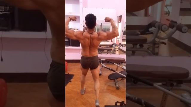 //SEVEN COMPALSARI POSING IN BODYBUILDING// MAHADEV FITNESS GAURAV TYAGI ❤️