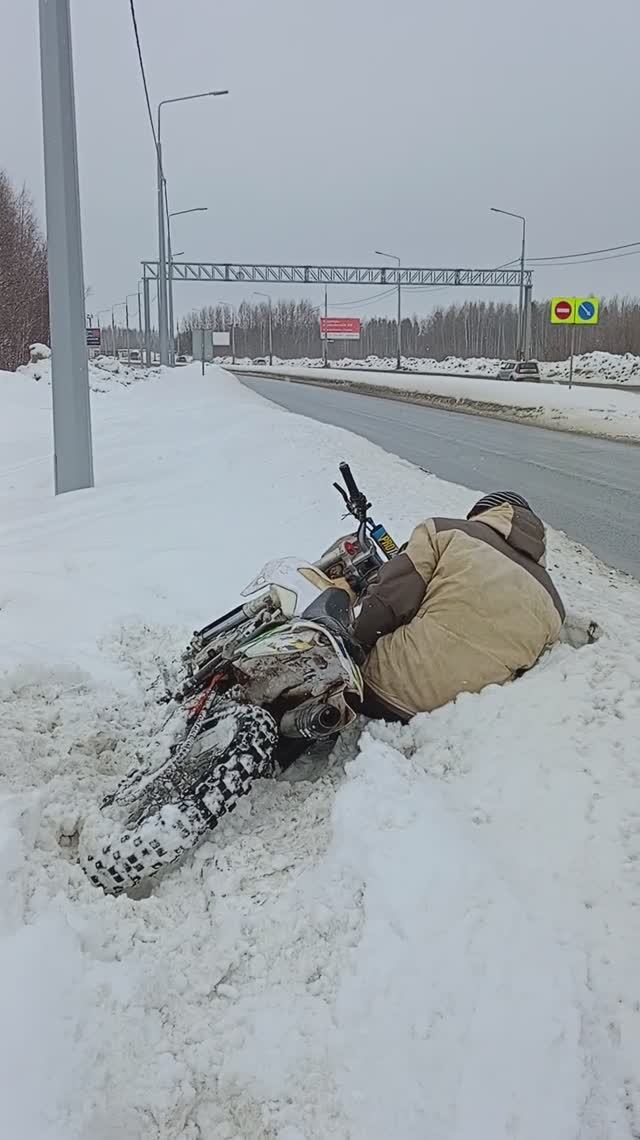 А, ГДЕ ВЫ БЕНЗИН ХРАНИТЕ? 🧐