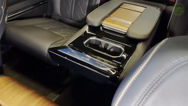 Jeep Grand Wagoneer 2024 года