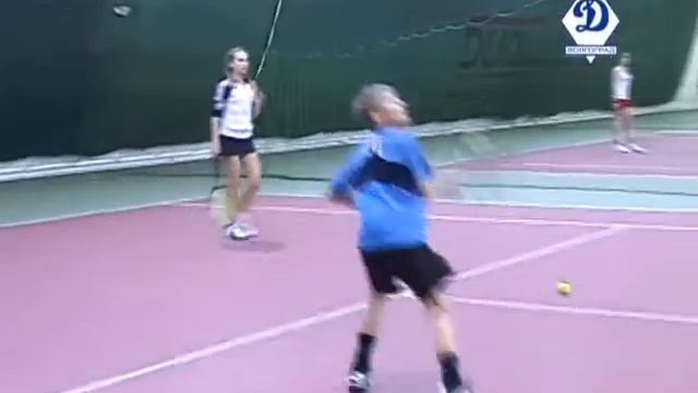 Dinamo tennis club training under DUOL air dome