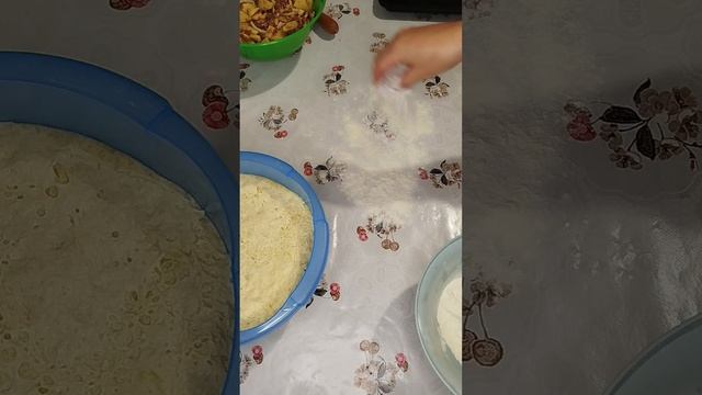 Пирог с картофелем и фаршем,на дрожжевом тесте...