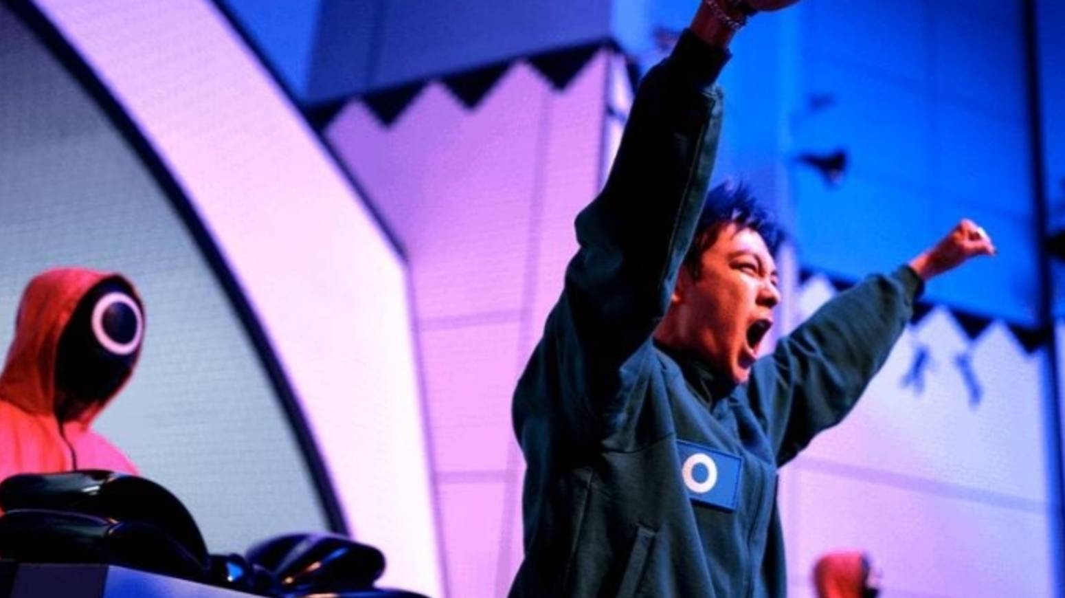 Танос проходит игру в Кальмара 😂🎉💓🔥😽 название карты в комментариях 👇