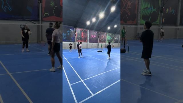 Clip # 124 : Eniwer Badminton Club - Greg / Vangie vs Kath / Emil