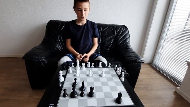 Chess with VERY interesting opponent. DGT Centaur against Double Eropean Chess Champion. ;)