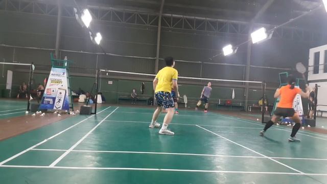 VK badminton. Rabu seru