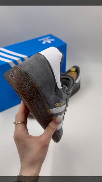 Кроссовки Adidas Spezial