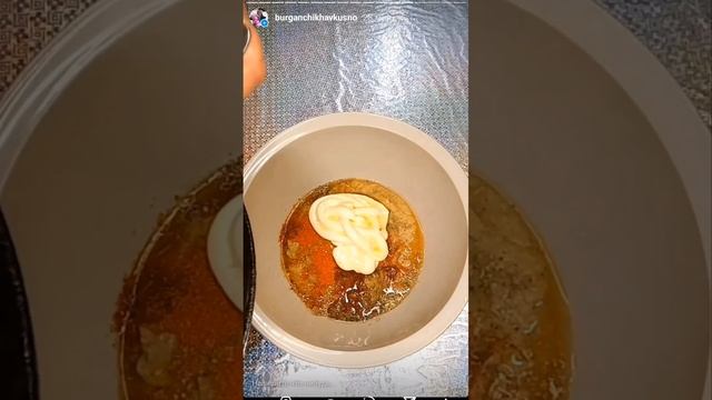 ЗАПЕЧËННЫЕ КАРТОФЕЛЬ С КУРИЦЕЙ ПОД ЛУКОВЫМ СОУСОМ😋😋😋