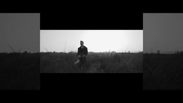 Bartu-Siyah Beyaz Klip Arkası