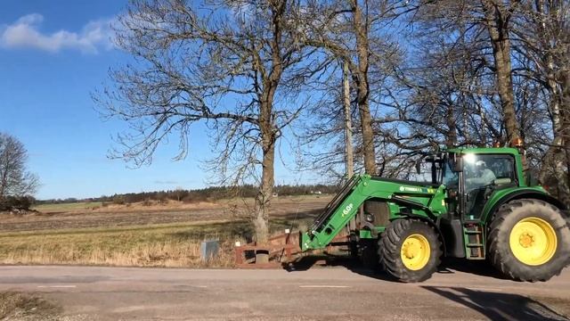Köp Traktor John Deere 6930 Premium med lastare på Klaravik