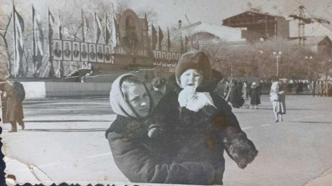 Саратов, 60-ые годы, площадь Революции.