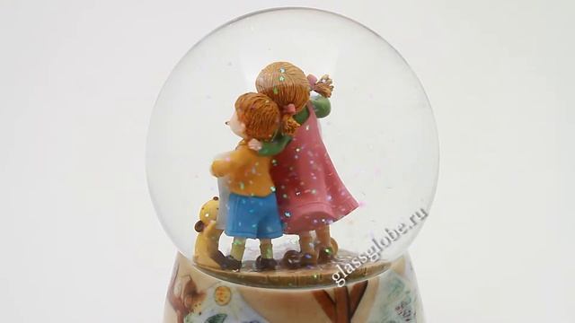 Снежный шар "Семейный портрет" / Glassglobe.ru