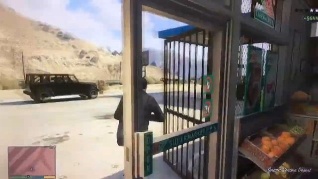 GTA 5 - Michael robbing at 24/7 Supermarket employees