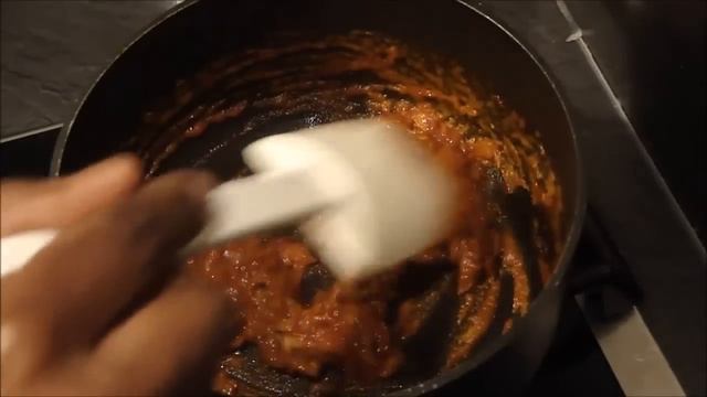 Spinach in Peanut Butter Sauce