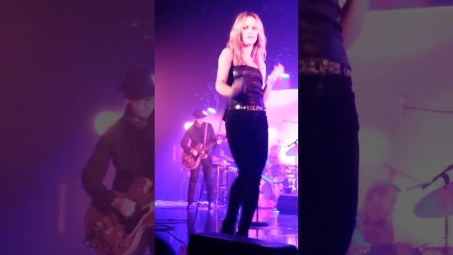 Vanessa Paradis- Joe le Taxi - Live Casino De Paris