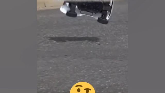 Edits car
