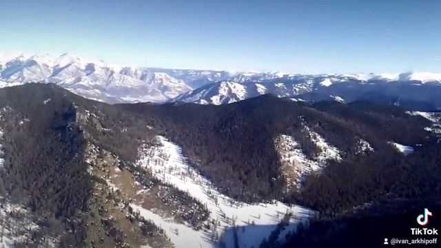 Полет на ми-8 , над горами Алтая