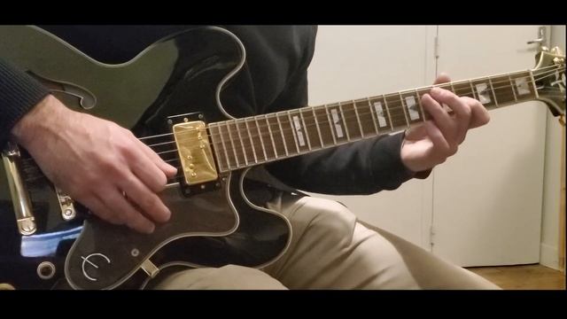 Low gain guitar solo (Xotic BB Preamp)