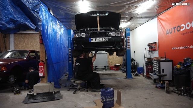 BMW E39 V8 - Ölwechsel Ravenol 10w60 - ATO24