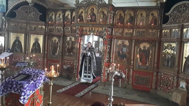 Свет Христов просвещает всех.
